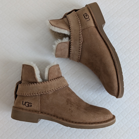 UGG Womens McKay Chestnut Sheepskin Ankle Boots Size 8.5 winter fur trendy - Picture 4 of 16
